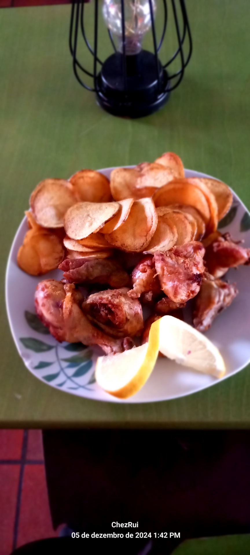Franguinho frito à passarinho